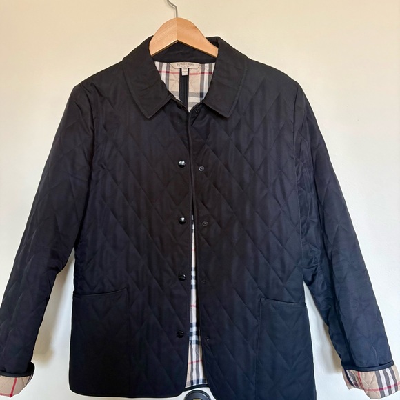 Burberry Jackets & Blazers - Burberry black Diamond Quilted Jacket SZ M